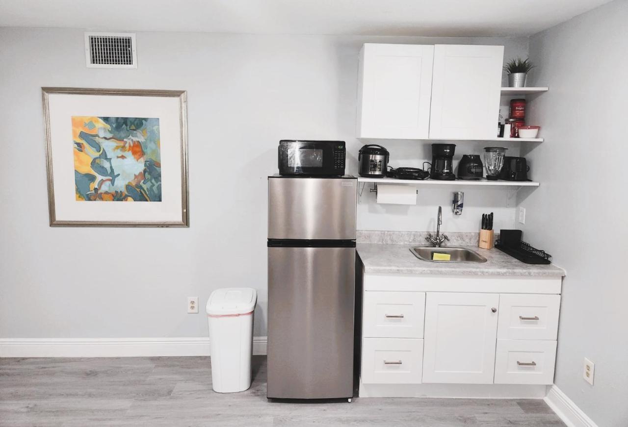 Cheerful Super Suite + 2 Queen + Sofa Bed Minutes From The Airport! Τάμπα Εξωτερικό φωτογραφία